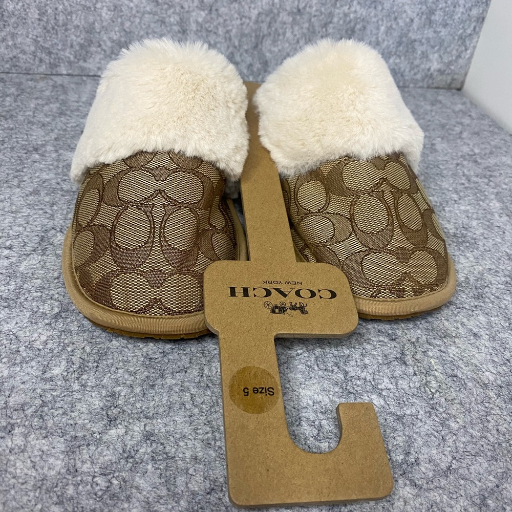 Slippers - Picture 5 of 5